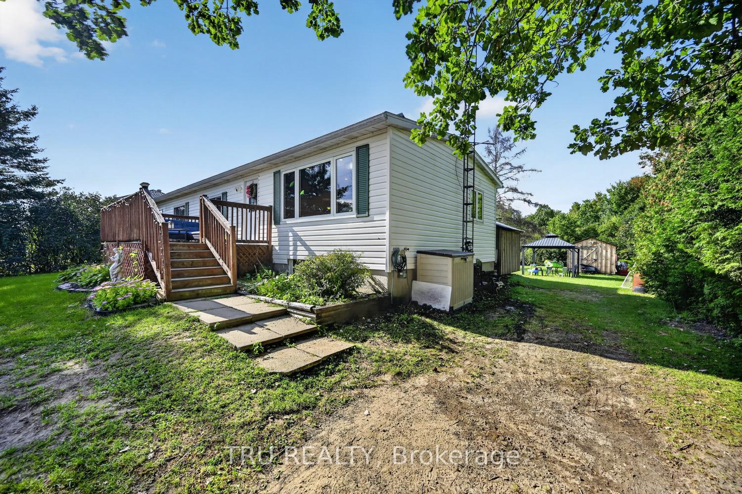 Photo 3 of 4014 Glen Smail Road, Augusta, Augusta Twp — HOMEH