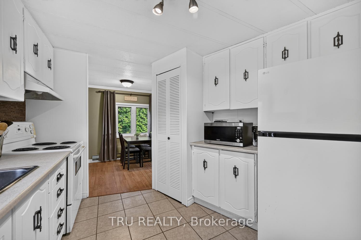 Photo 15 of 4014 Glen Smail Road, Augusta, Augusta Twp — HOMEH