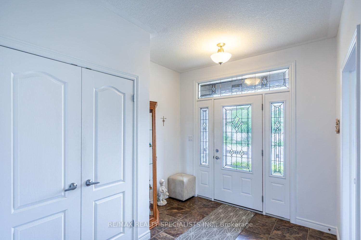 Photo 7 of 61 Jones Crescent, Tillsonburg — HOMEH