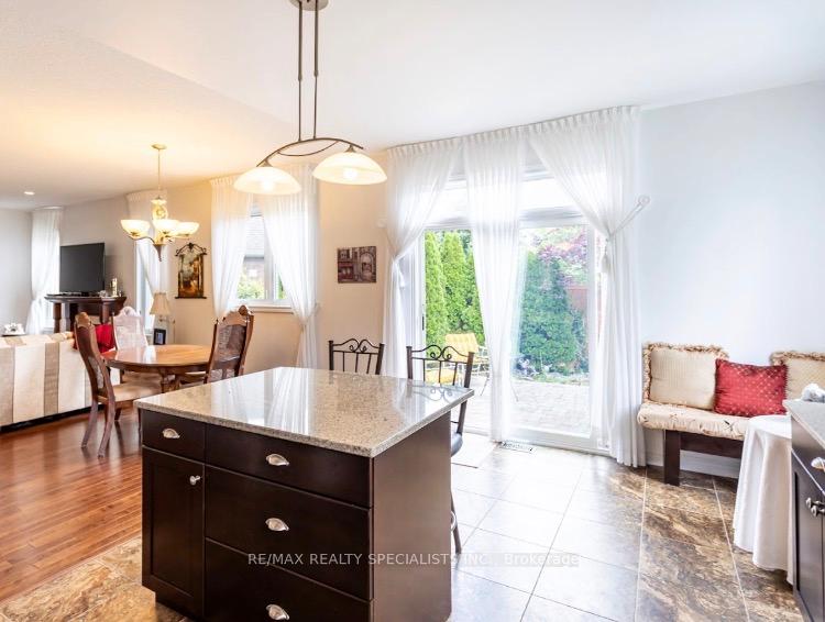 Photo 14 of 61 Jones Crescent, Tillsonburg — HOMEH