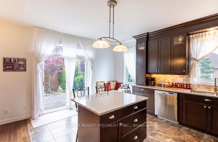 Photo 15 of 61 Jones Crescent, Tillsonburg — HOMEH
