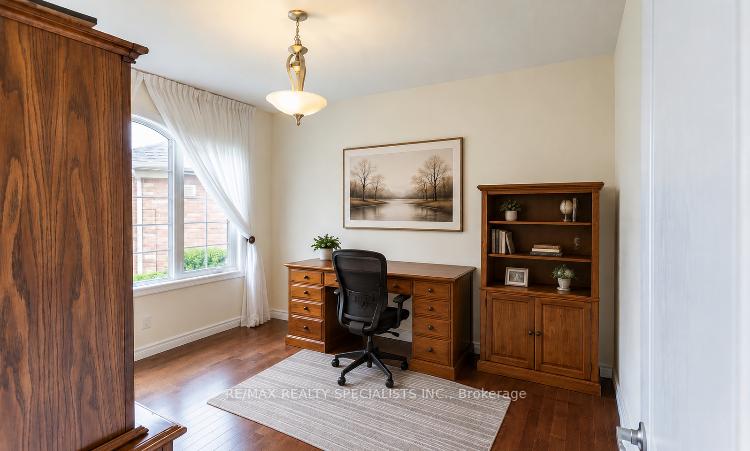 Photo 18 of 61 Jones Crescent, Tillsonburg — HOMEH