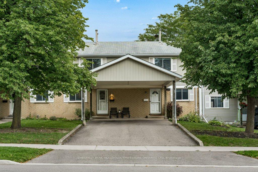 Photo of Unit 4, 255 Northlake Drive