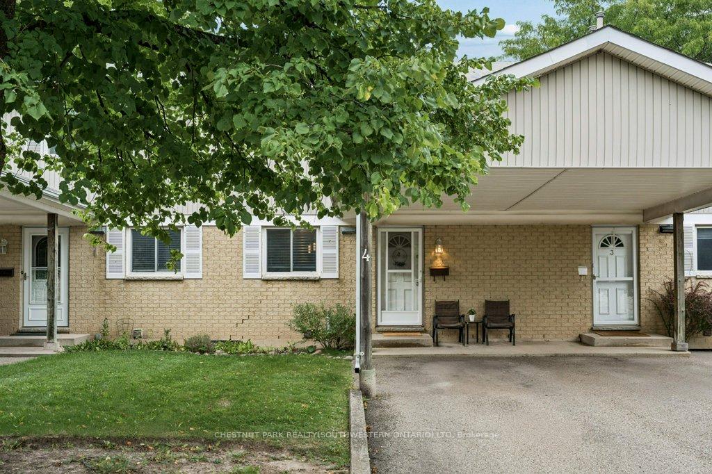 Photo 2 of Unit 4, 255 Northlake Drive, Waterloo, North Lakeshore — HOMEH
