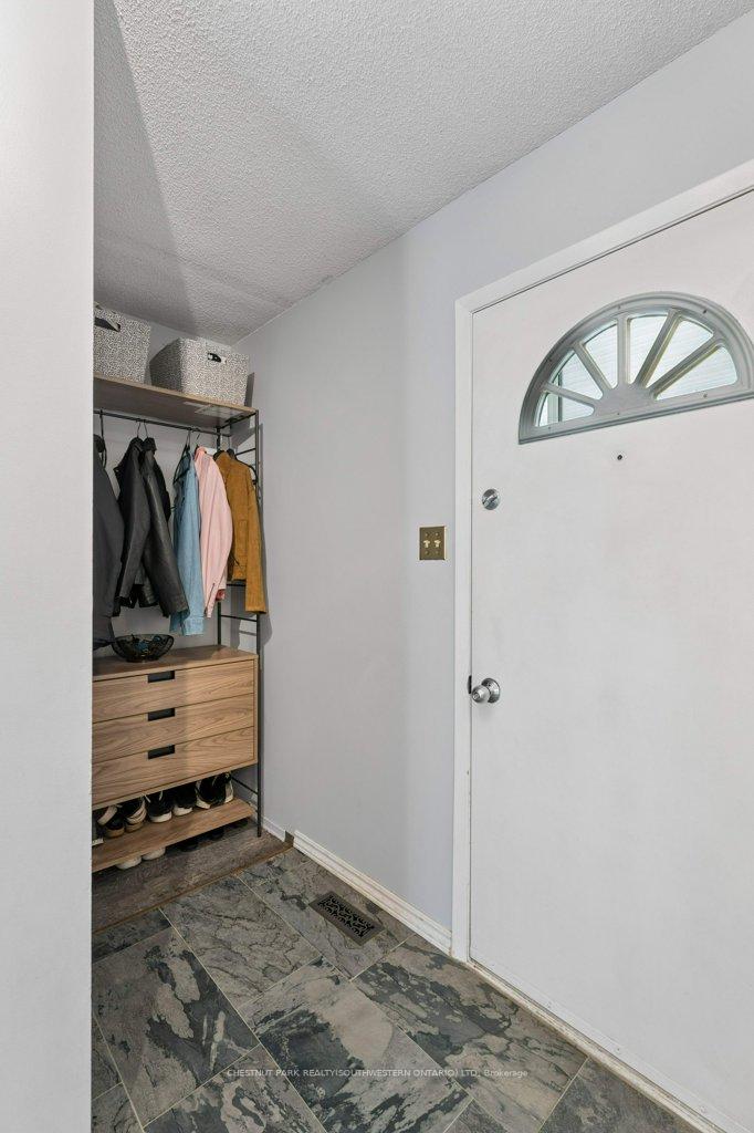 Photo 5 of Unit 4, 255 Northlake Drive, Waterloo, North Lakeshore — HOMEH