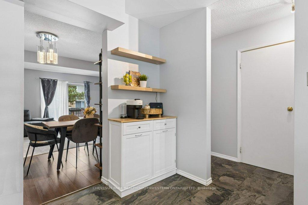Photo 11 of Unit 4, 255 Northlake Drive, Waterloo, North Lakeshore — HOMEH