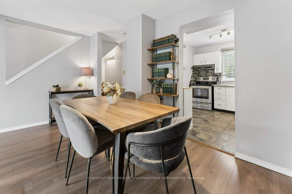 Photo 12 of Unit 4, 255 Northlake Drive, Waterloo, North Lakeshore — HOMEH
