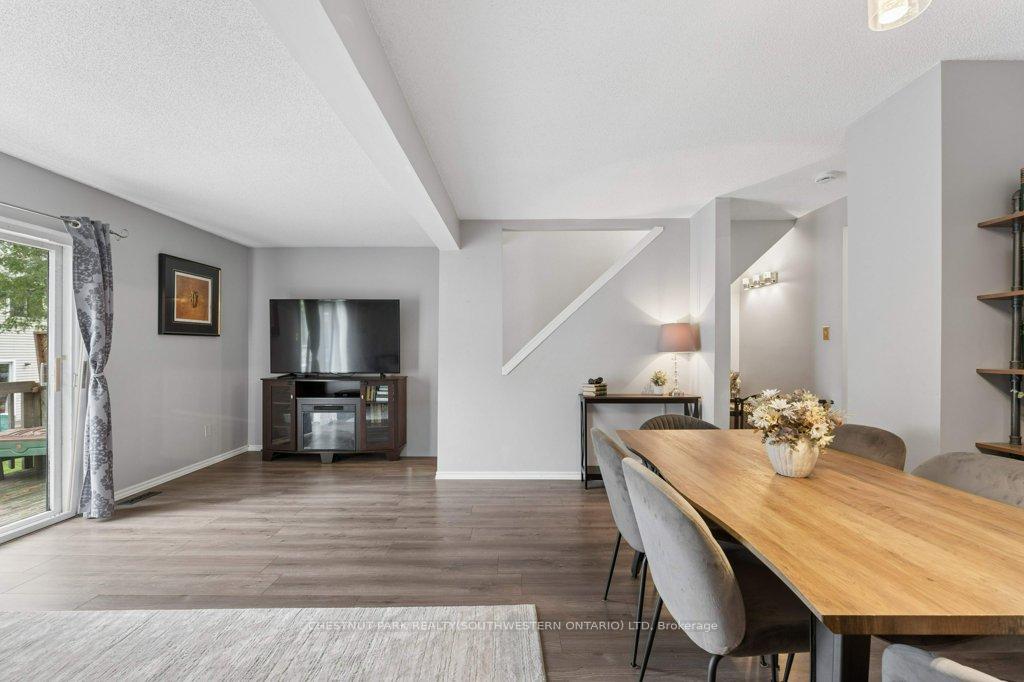 Photo 15 of Unit 4, 255 Northlake Drive, Waterloo, North Lakeshore — HOMEH