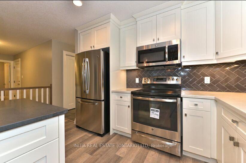 Photo 12 of 49 Westlake Drive, St. Thomas — HOMEH