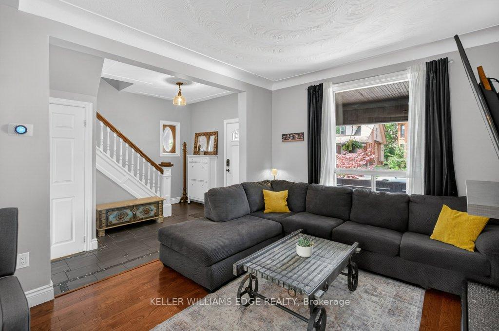 Photo 3 of 225 Prospect Street S, Hamilton, St. Clair — HOMEH