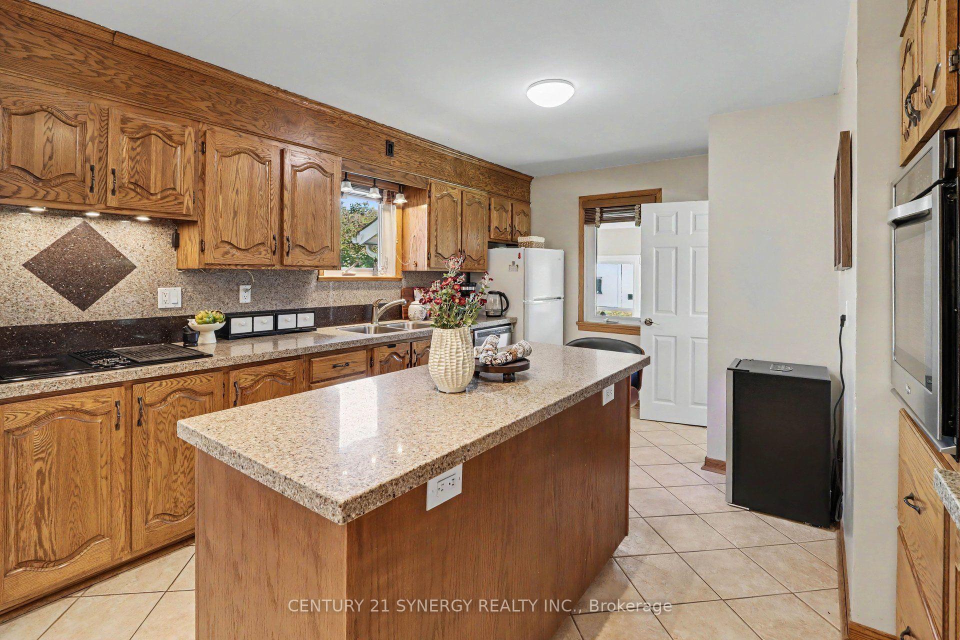 Photo 8 of 2452 Colonial Road, Ottawa, Cumberland West — HOMEH