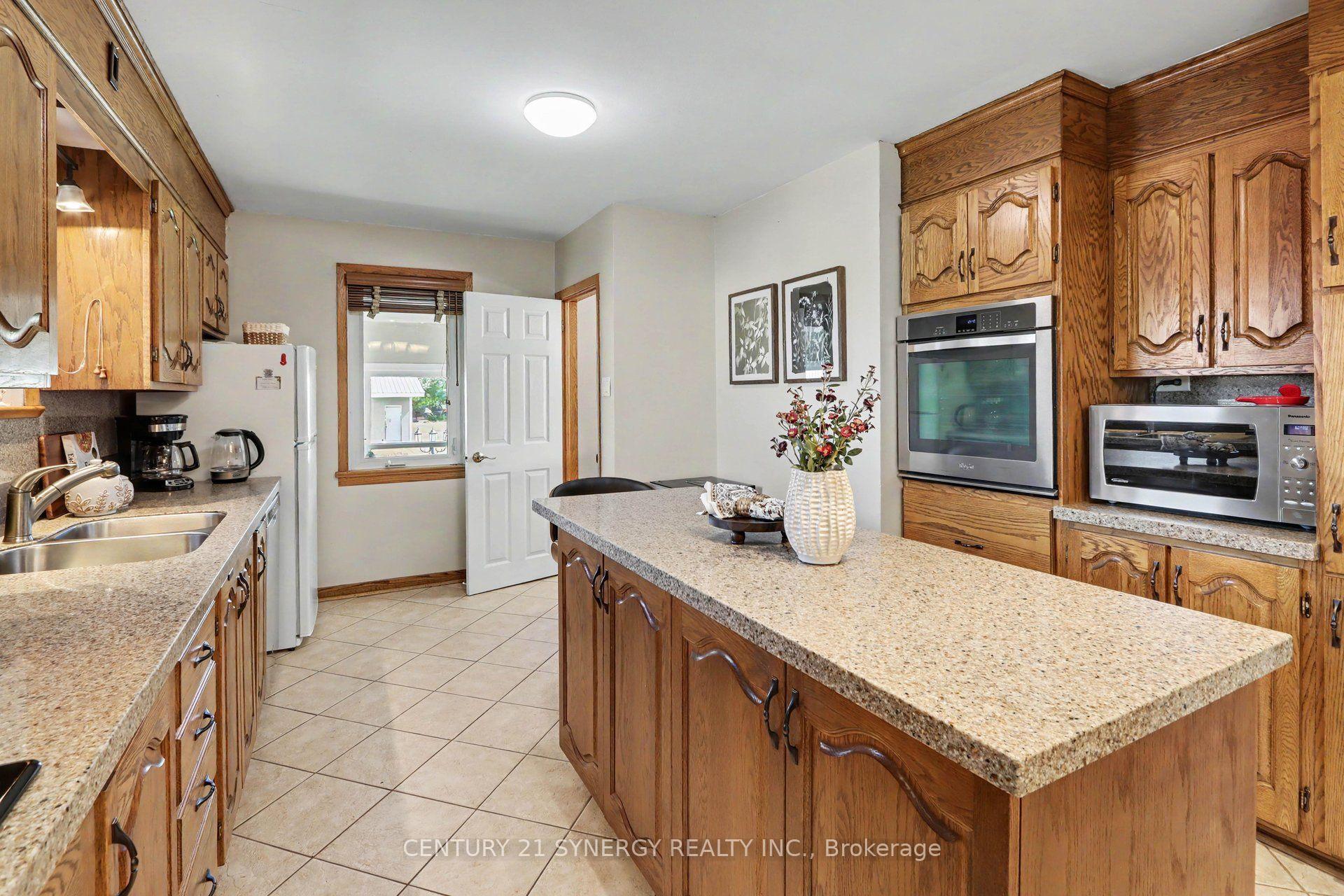 Photo 9 of 2452 Colonial Road, Ottawa, Cumberland West — HOMEH