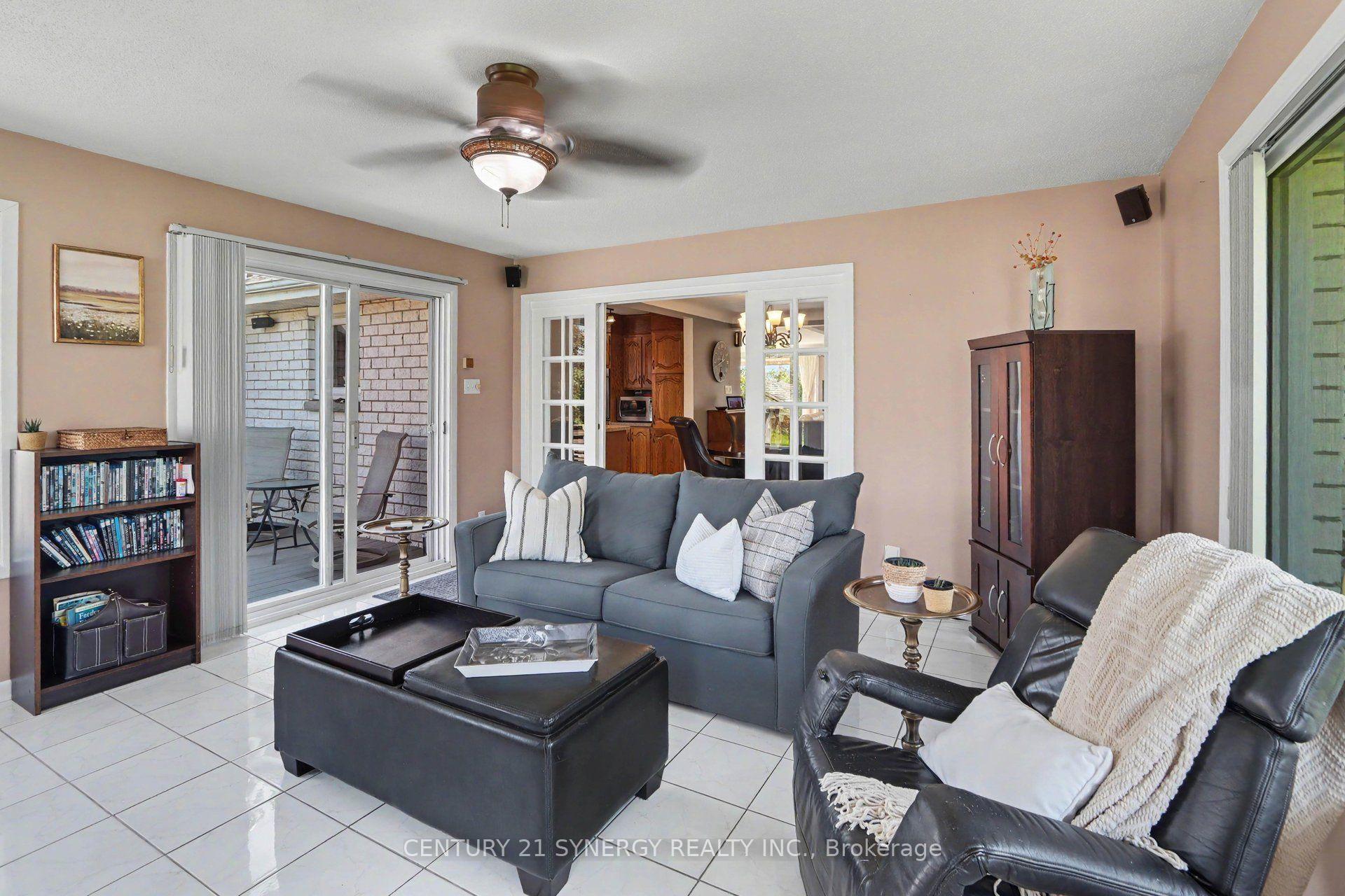 Photo 11 of 2452 Colonial Road, Ottawa, Cumberland West — HOMEH