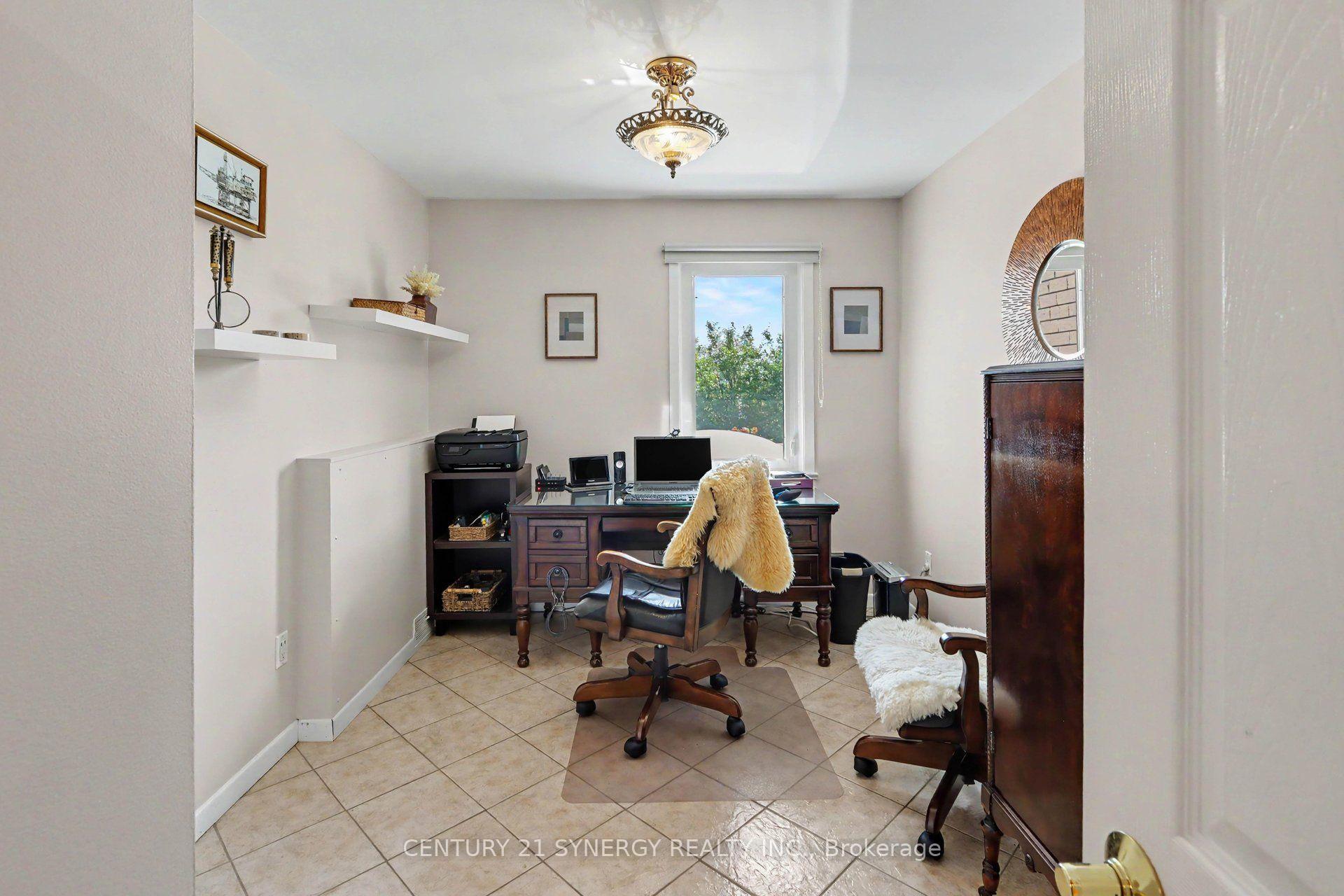 Photo 12 of 2452 Colonial Road, Ottawa, Cumberland West — HOMEH