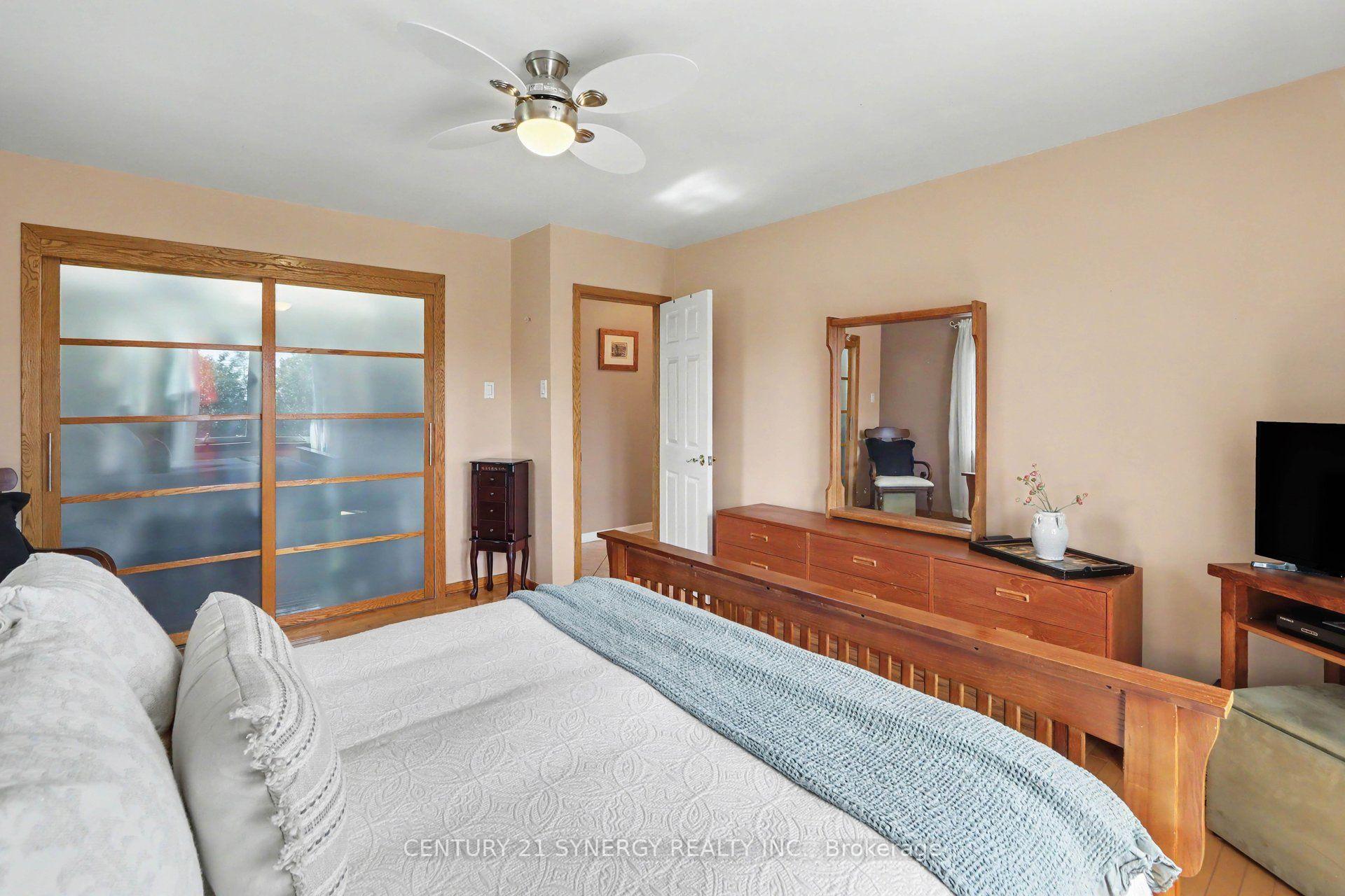 Photo 13 of 2452 Colonial Road, Ottawa, Cumberland West — HOMEH