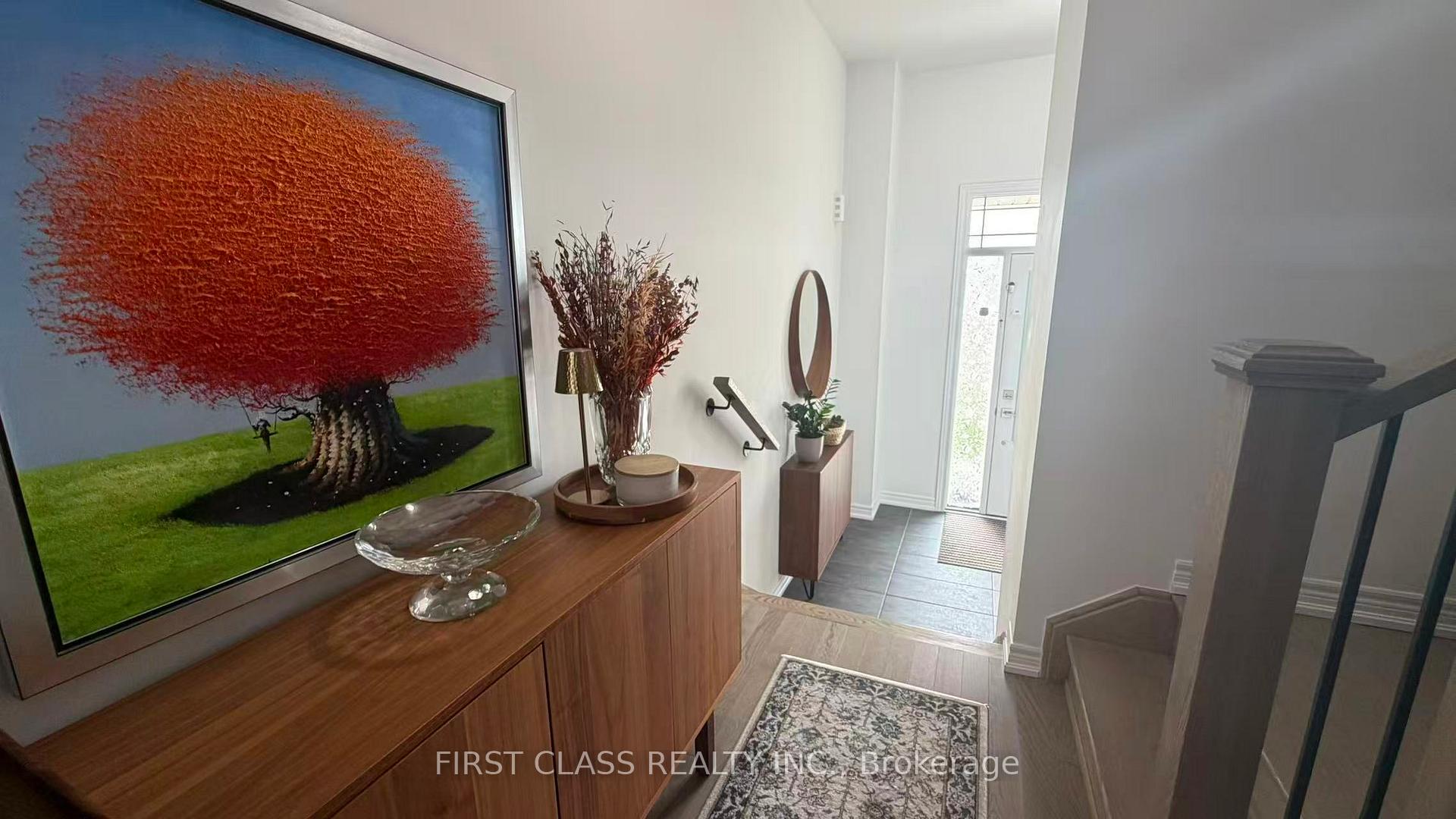 Photo 4 of 9 Milady Crescent, Barrie, Rural Barrie Southeast — HOMEH