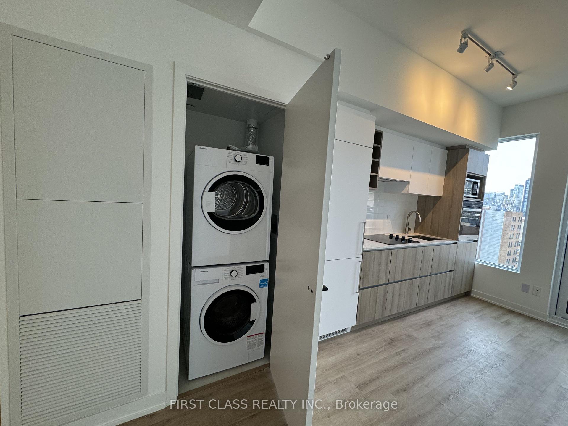 Photo 7 of 319 Jarvis Street, Toronto, Niagara — HOMEH