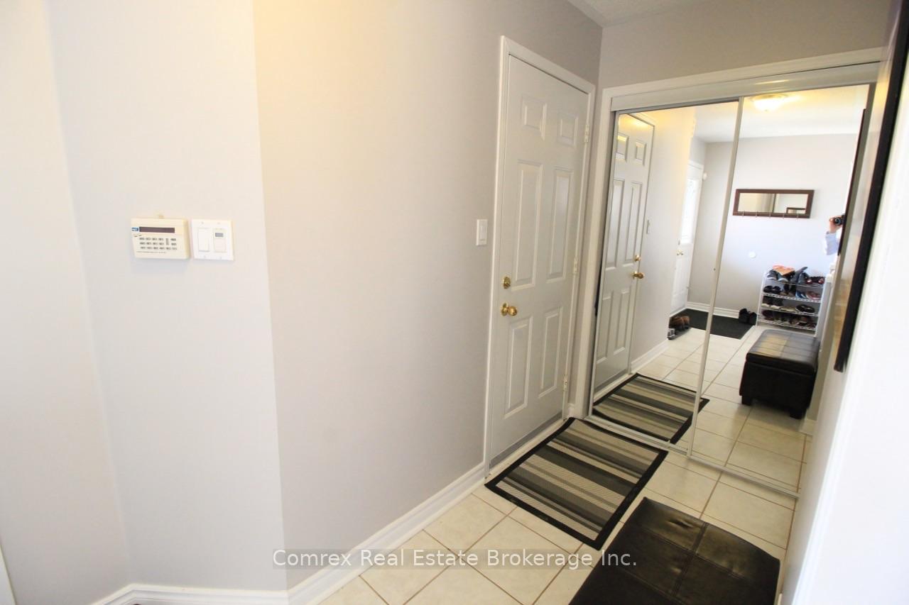 Photo 4 of 7295 Lowville Heights, Mississauga, Lisgar — HOMEH