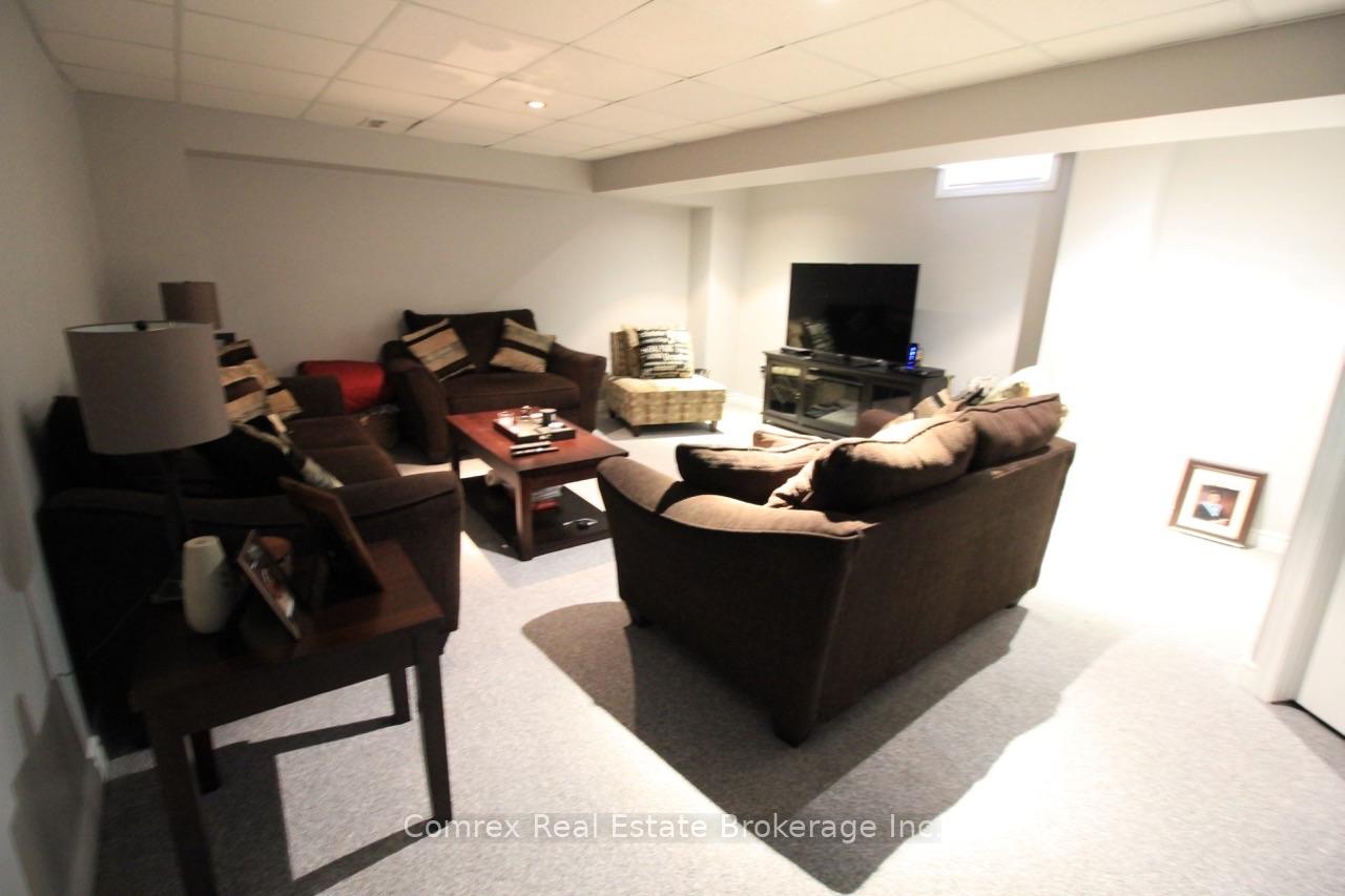 Photo 17 of 7295 Lowville Heights, Mississauga, Lisgar — HOMEH