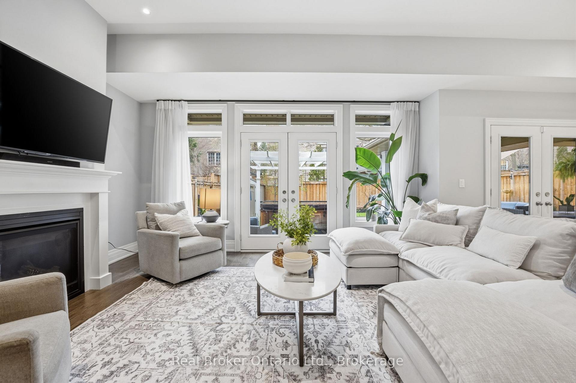 Photo 10 of 2541 Kate Common, Oakville, Bronte — HOMEH