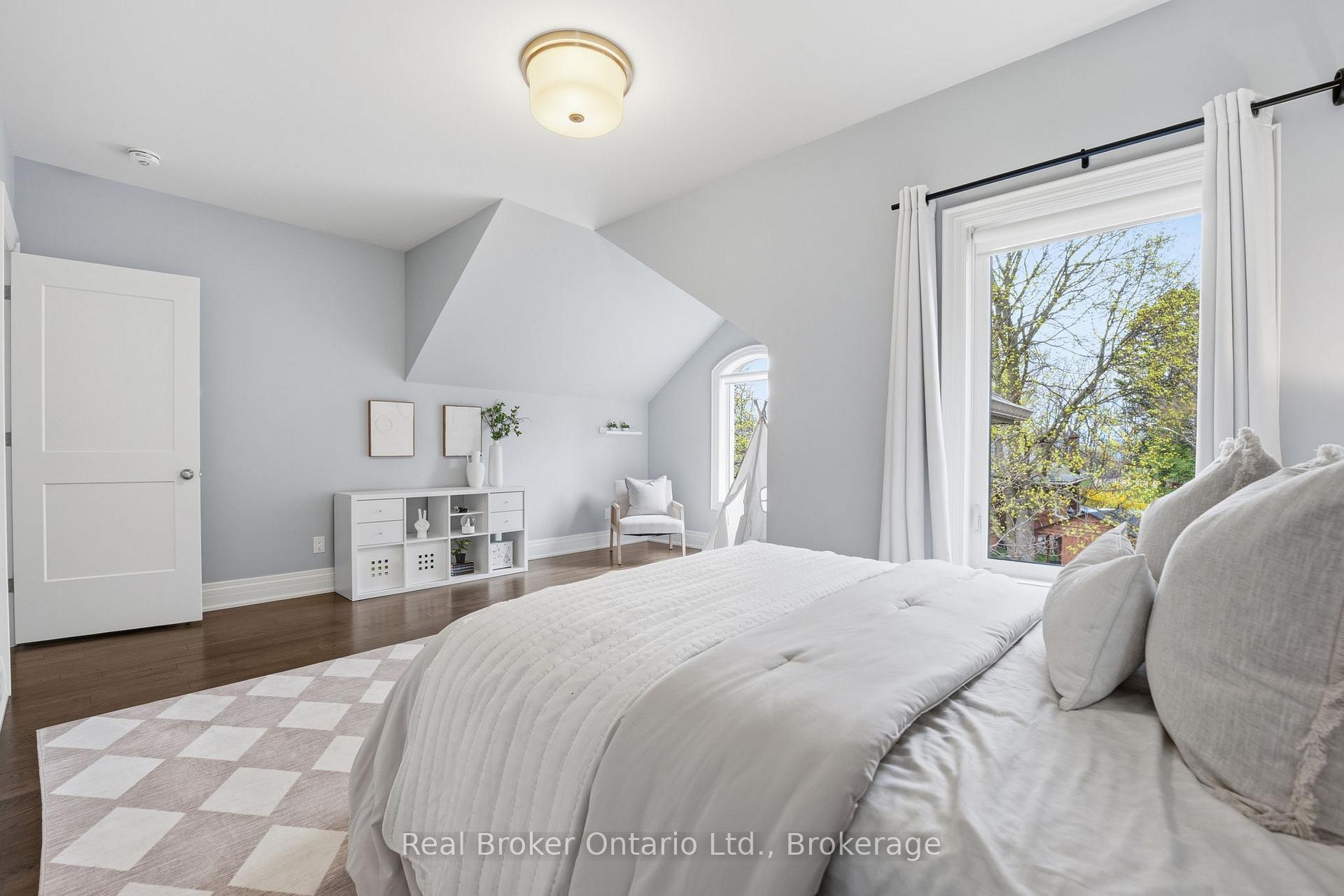 Photo 26 of 2541 Kate Common, Oakville, Bronte — HOMEH