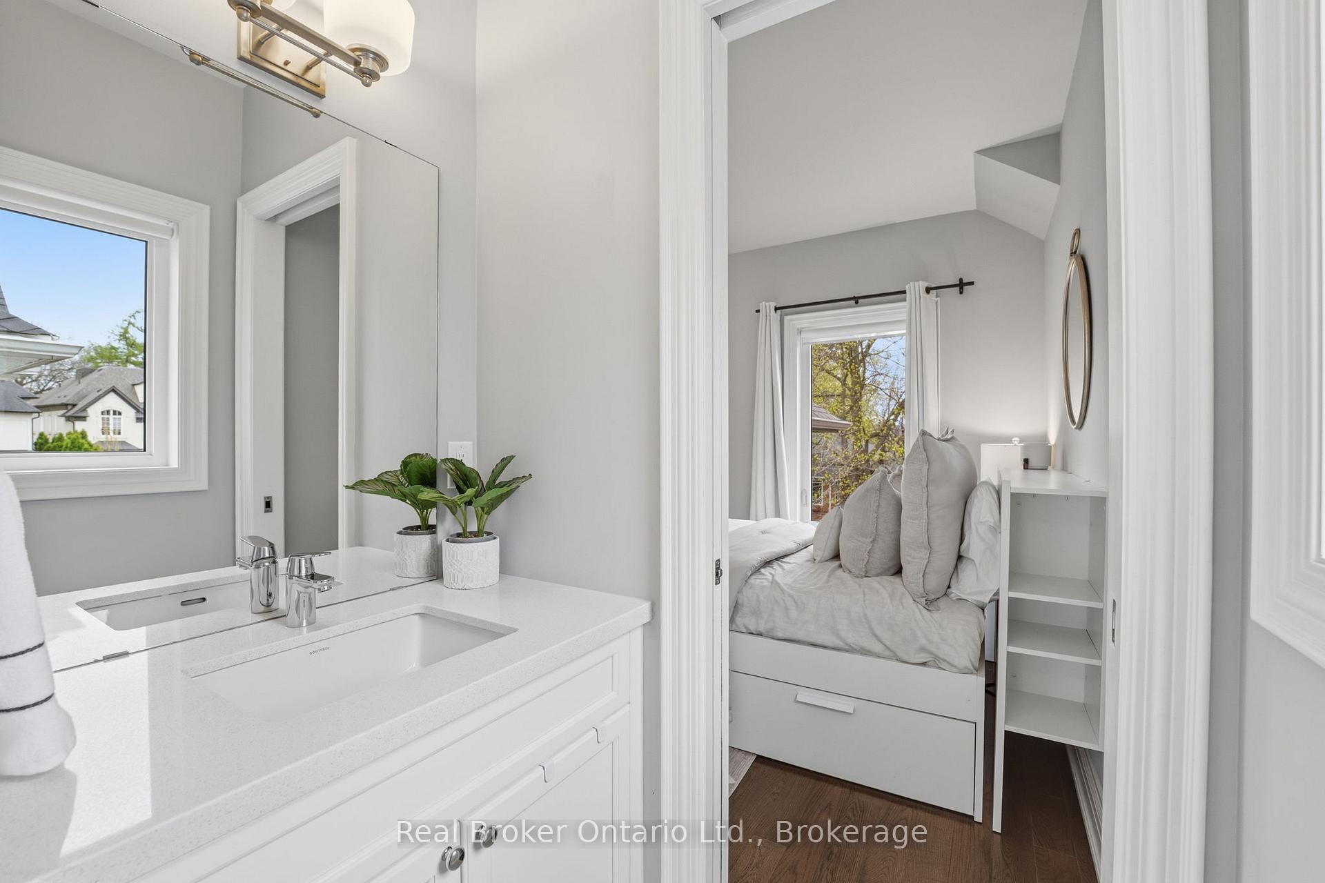 Photo 27 of 2541 Kate Common, Oakville, Bronte — HOMEH