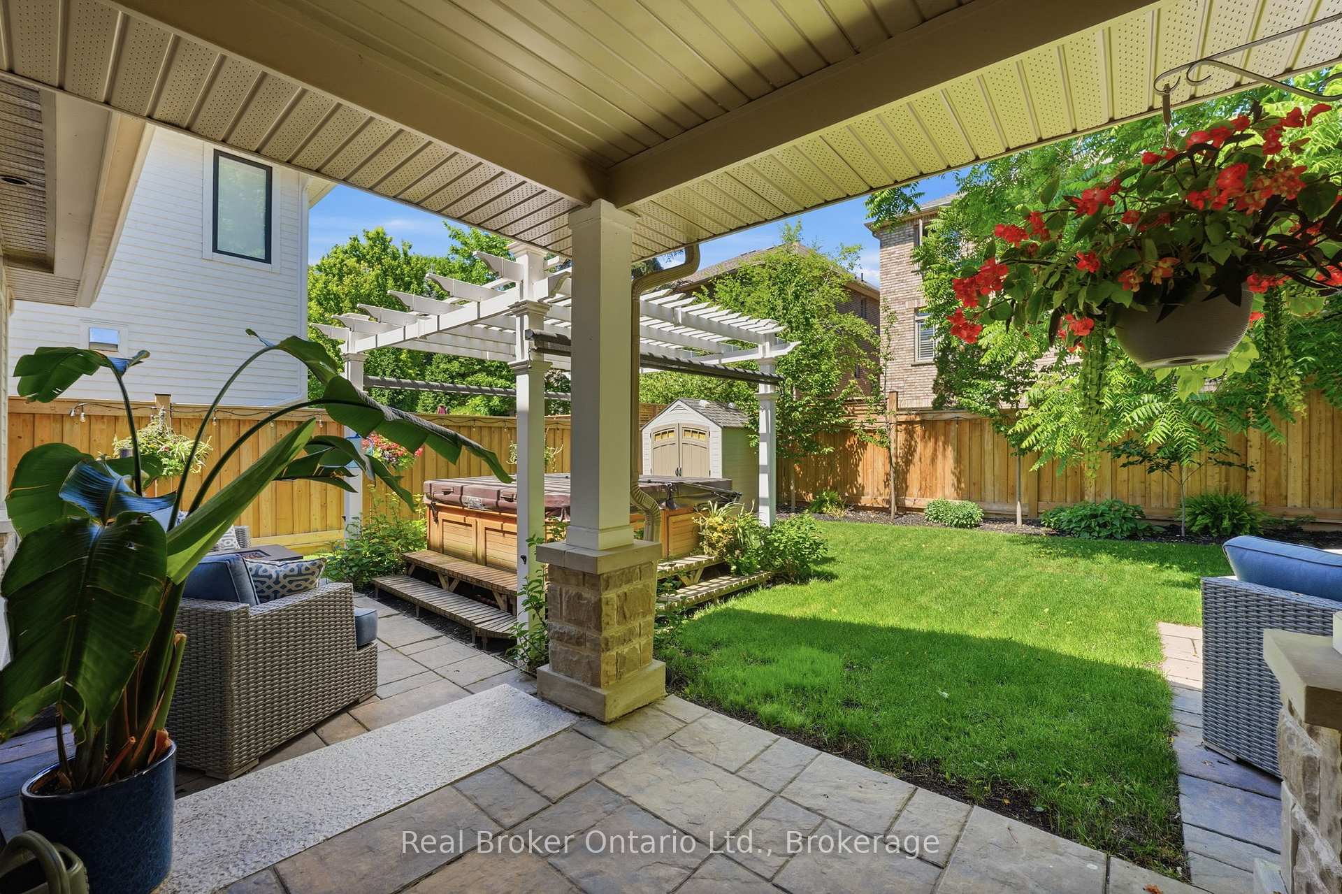 Photo 44 of 2541 Kate Common, Oakville, Bronte — HOMEH