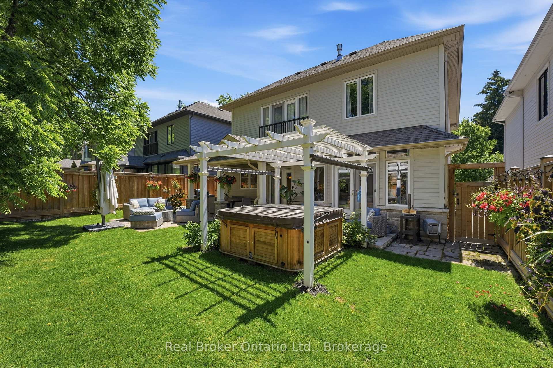 Photo 48 of 2541 Kate Common, Oakville, Bronte — HOMEH