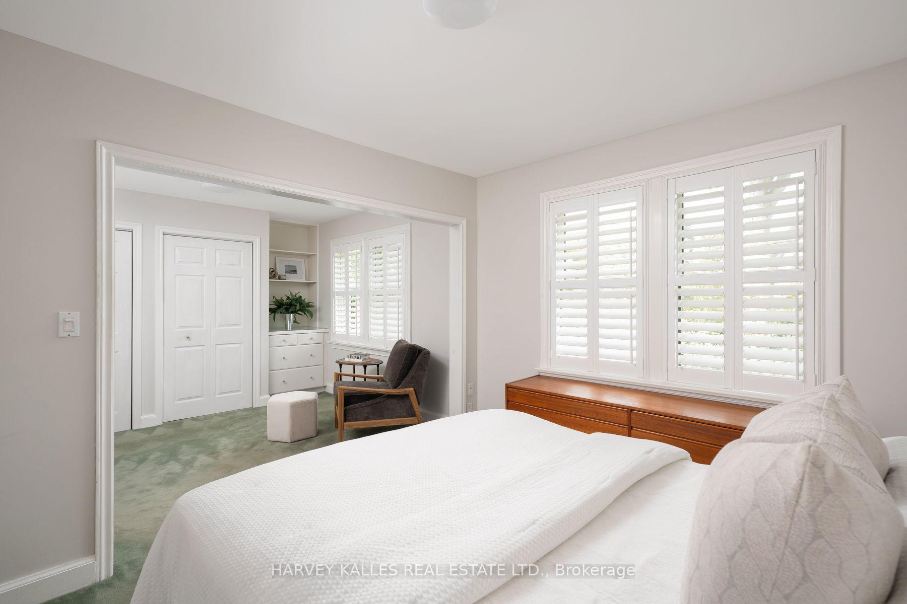 Photo 14 of 4 Athlone Drive, Etobicoke, Stonegate-Queensway — HOMEH