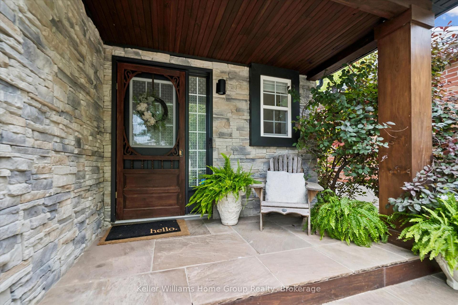 Photo 4 of 39 Clythe Creek Drive, Guelph, Grange Road — HOMEH