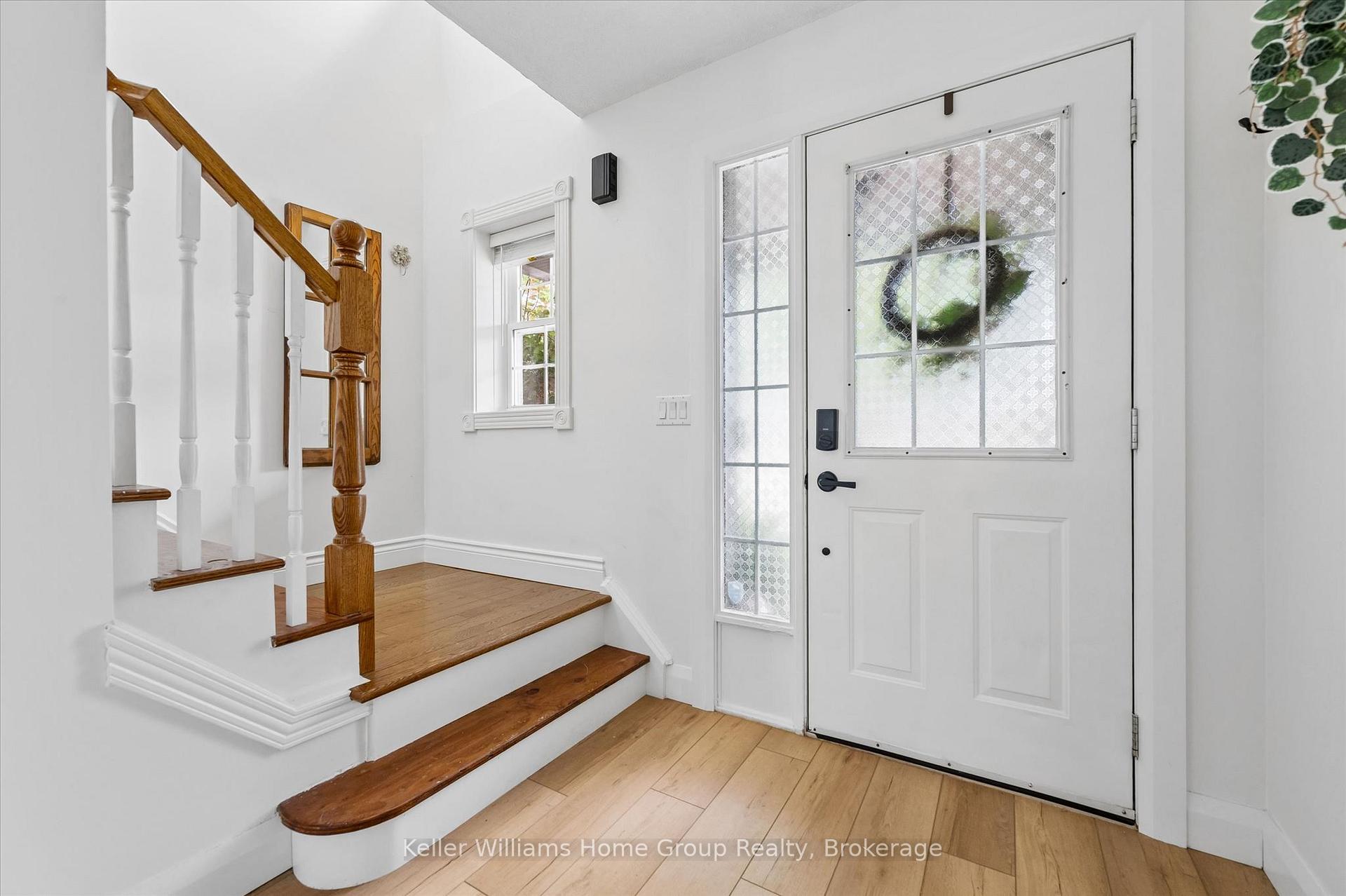 Photo 5 of 39 Clythe Creek Drive, Guelph, Grange Road — HOMEH