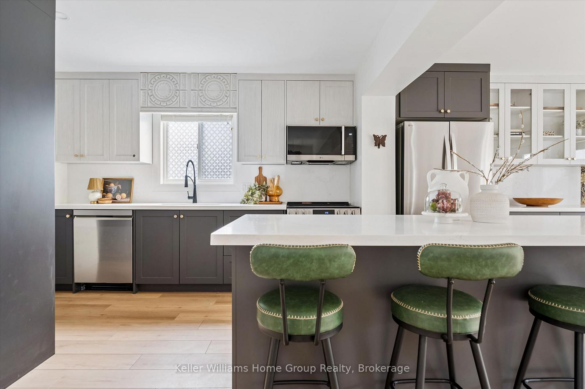Photo 8 of 39 Clythe Creek Drive, Guelph, Grange Road — HOMEH