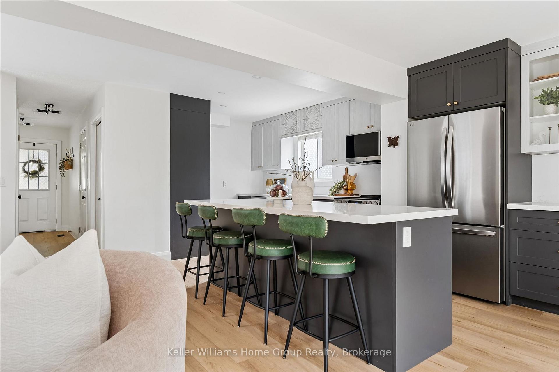 Photo 9 of 39 Clythe Creek Drive, Guelph, Grange Road — HOMEH