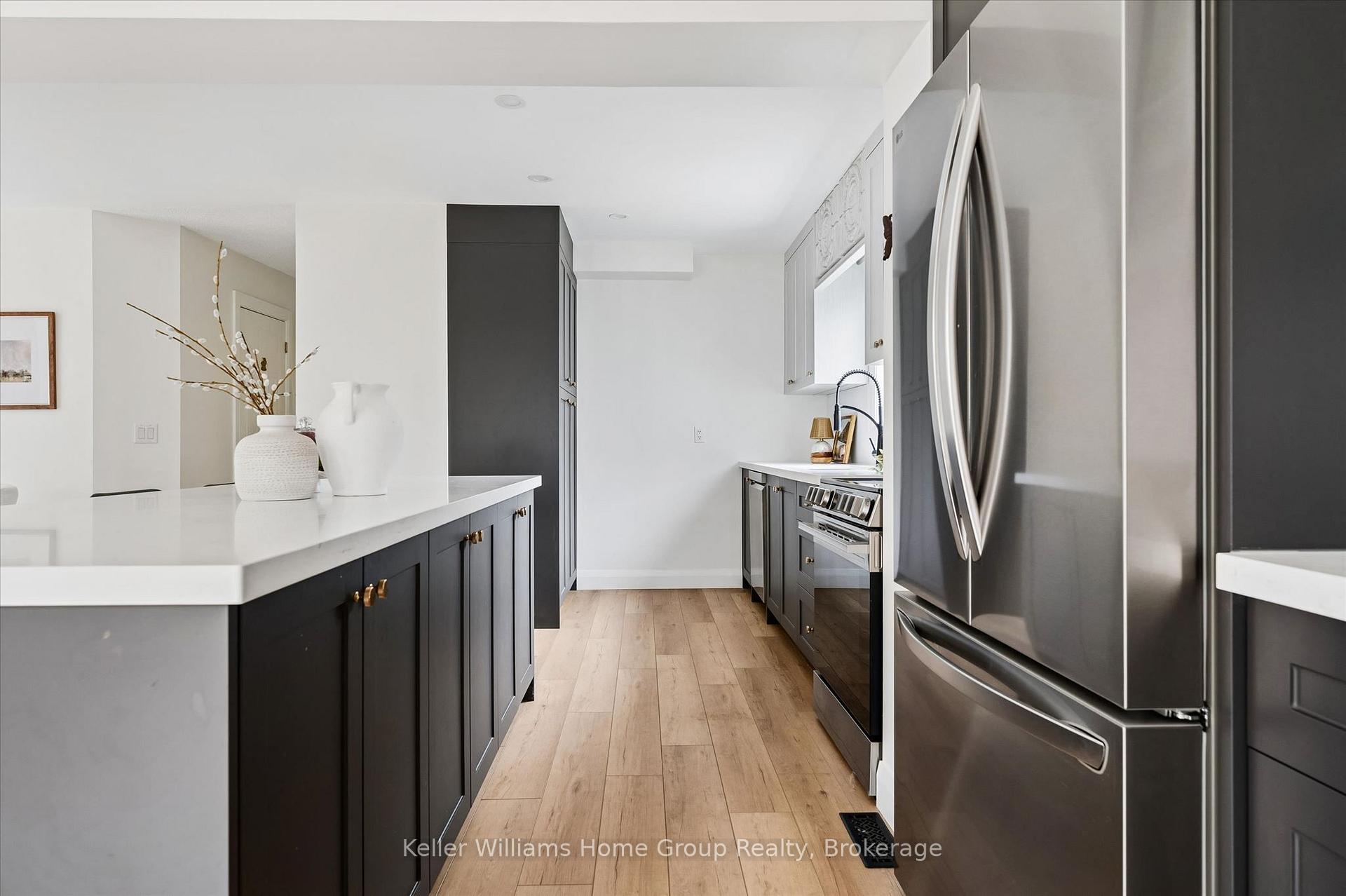 Photo 10 of 39 Clythe Creek Drive, Guelph, Grange Road — HOMEH