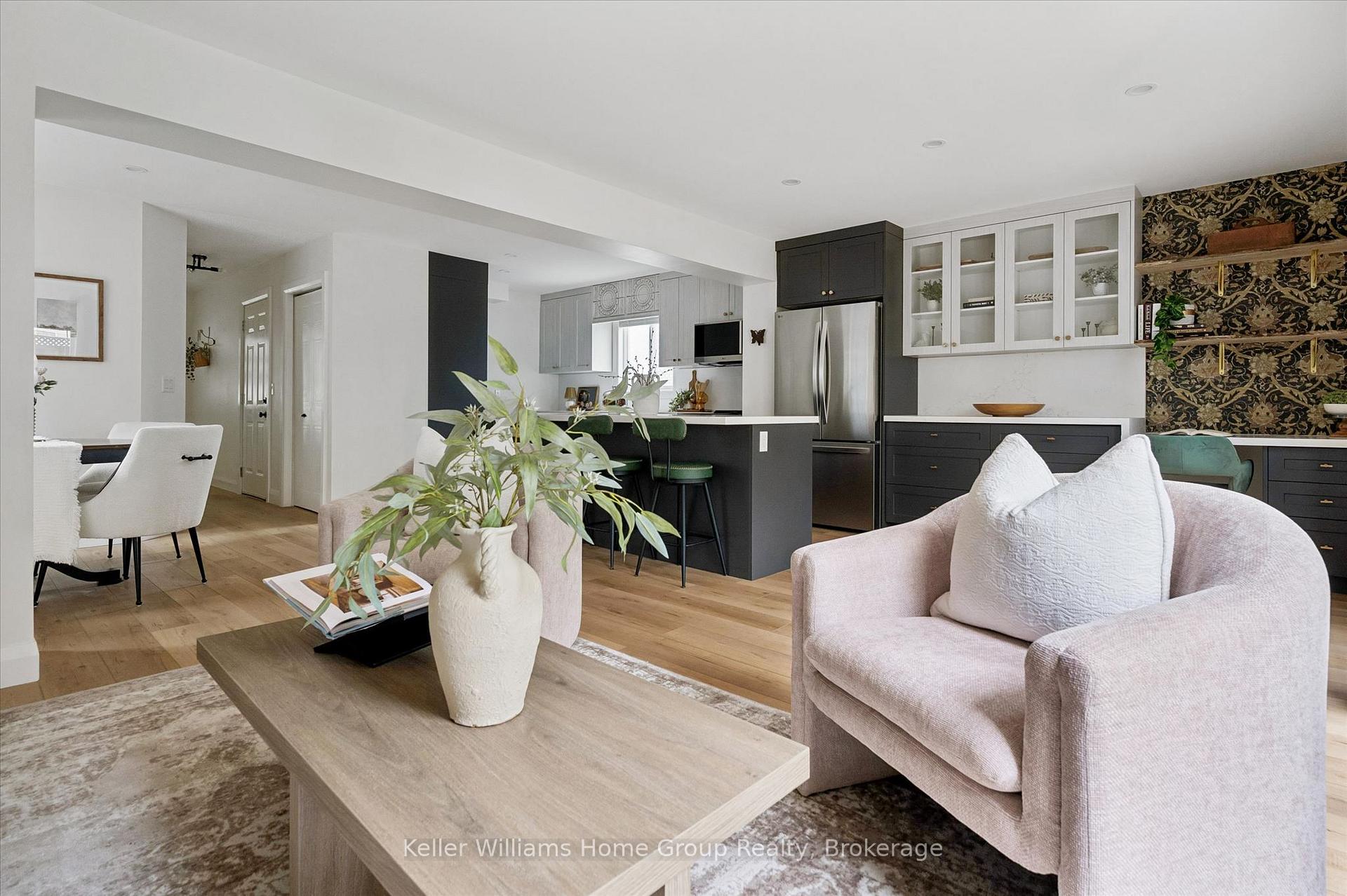 Photo 15 of 39 Clythe Creek Drive, Guelph, Grange Road — HOMEH