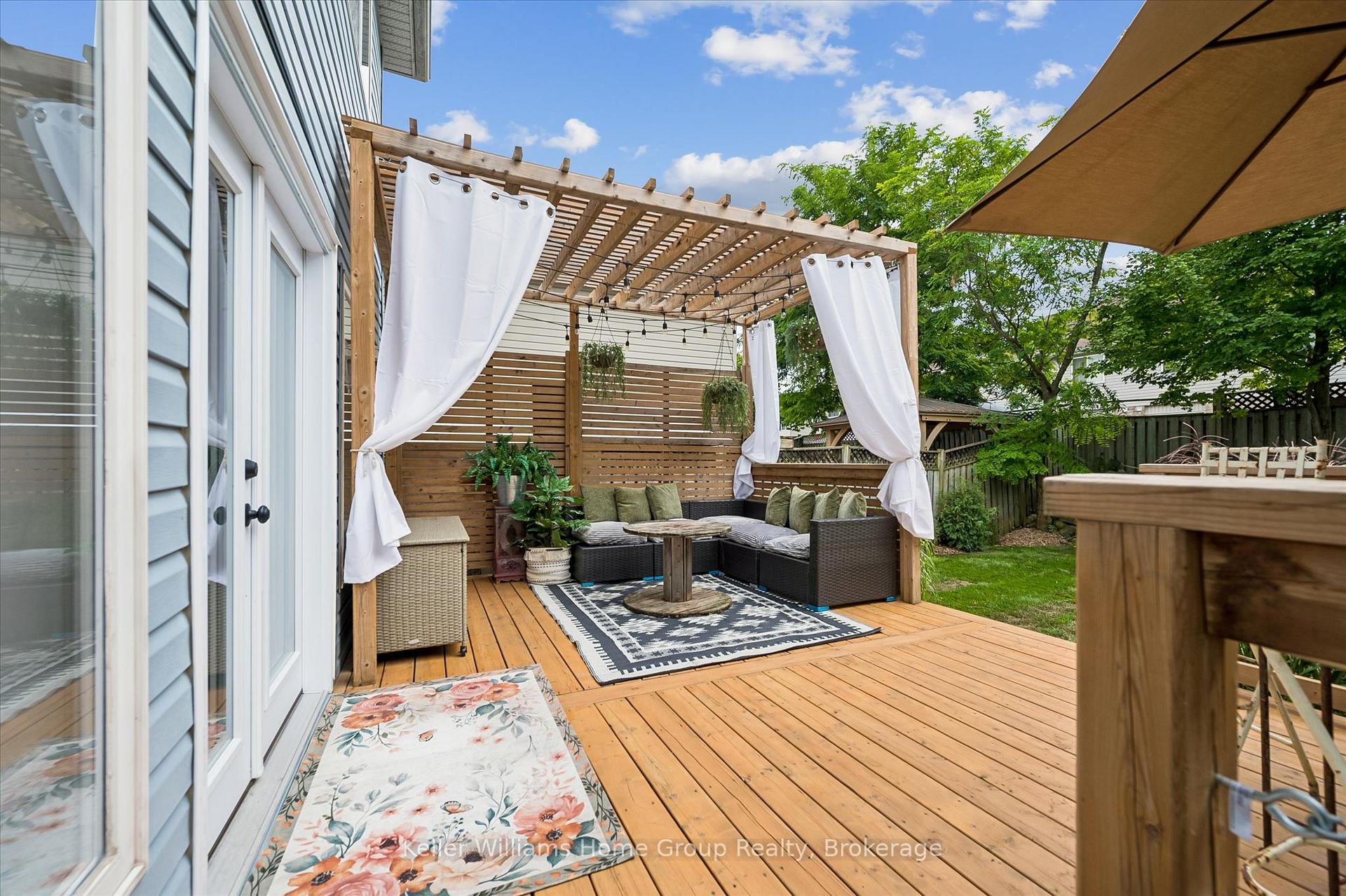 Photo 32 of 39 Clythe Creek Drive, Guelph, Grange Road — HOMEH