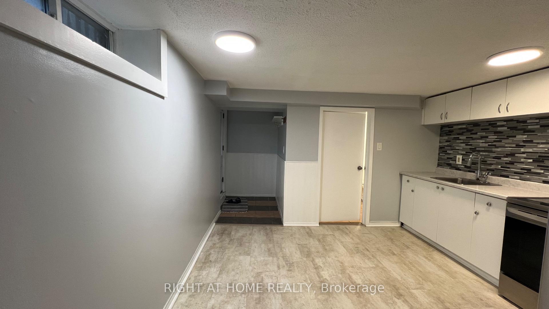 Photo 4 of Unit Basement, 32 Throncroft Crescent, Ajax, South East — HOMEH