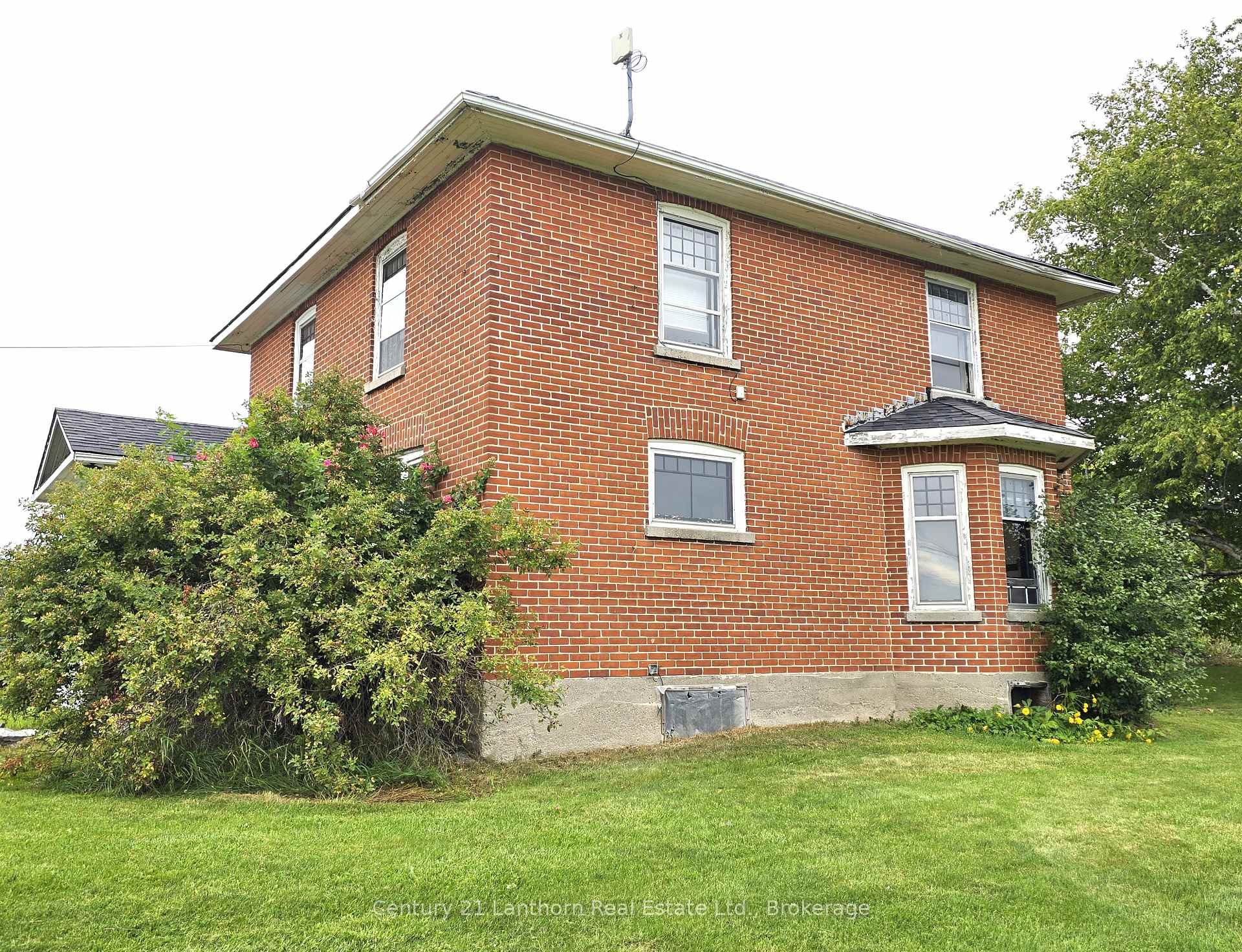 Photo 6 of 1014 Hamilton Road, Quinte West, Sidney Ward — HOMEH