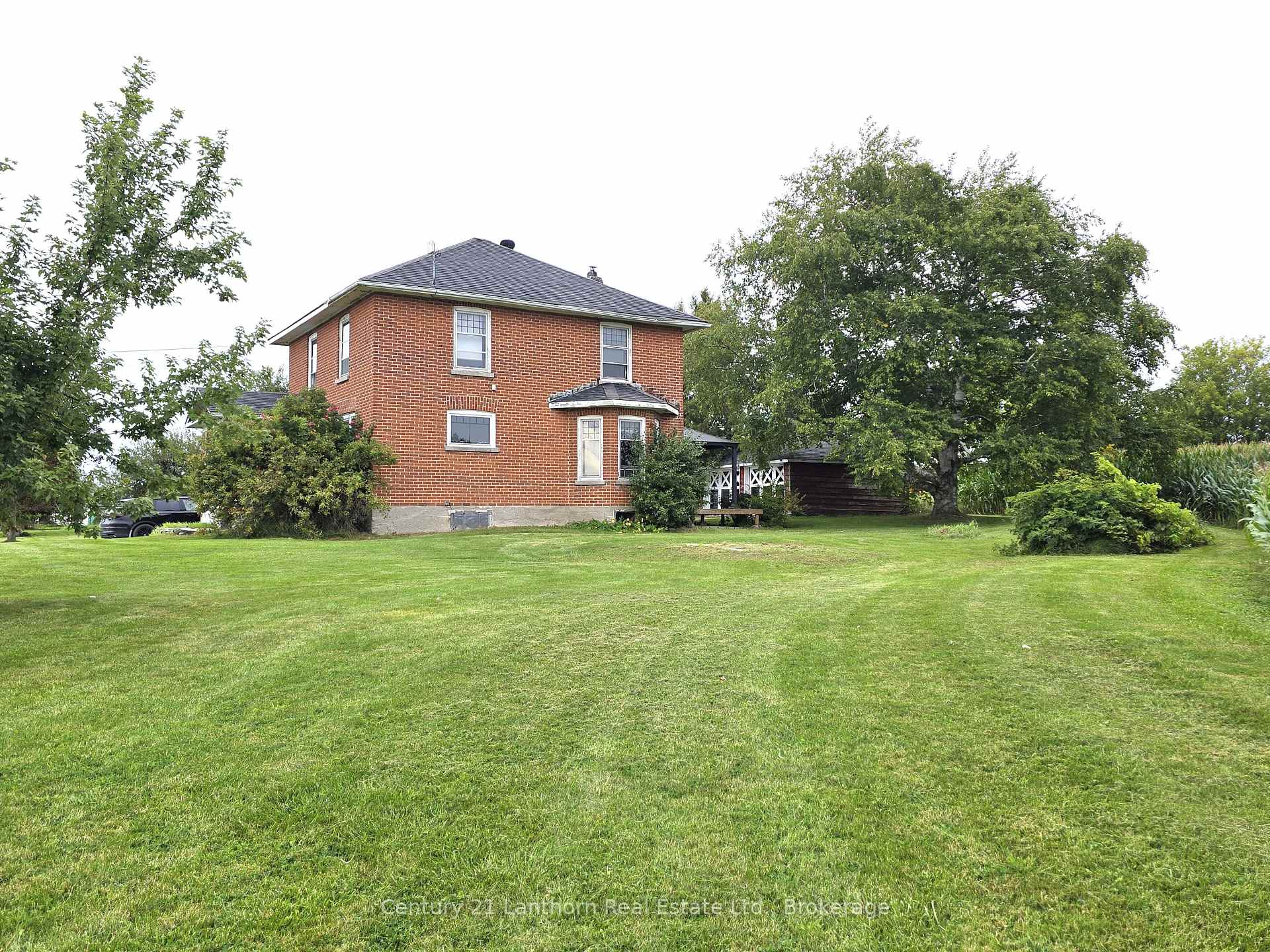 Photo 7 of 1014 Hamilton Road, Quinte West, Sidney Ward — HOMEH
