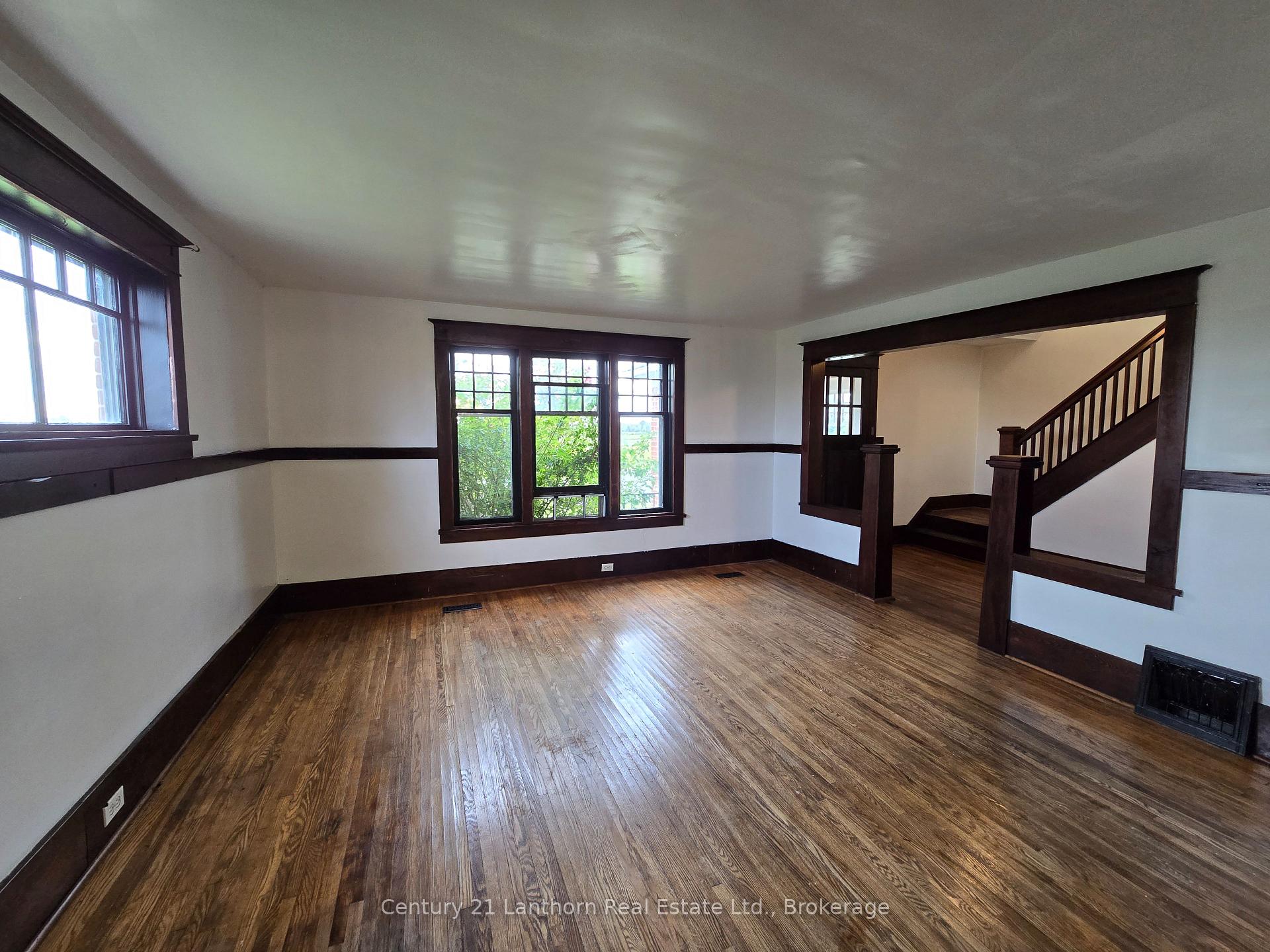 Photo 10 of 1014 Hamilton Road, Quinte West, Sidney Ward — HOMEH