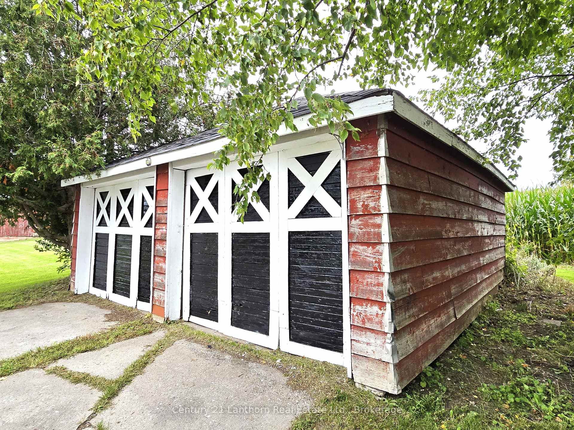 Photo 30 of 1014 Hamilton Road, Quinte West, Sidney Ward — HOMEH