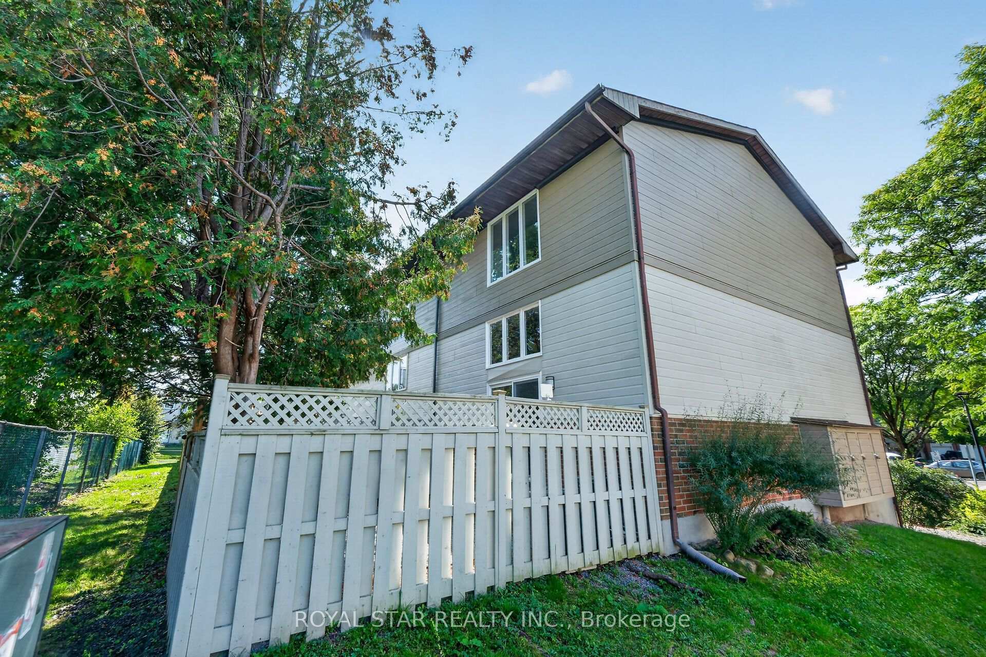 Photo 42 of Unit 207, 3205 Uplands Drive, Ottawa, Hunt Club Woods — HOMEH