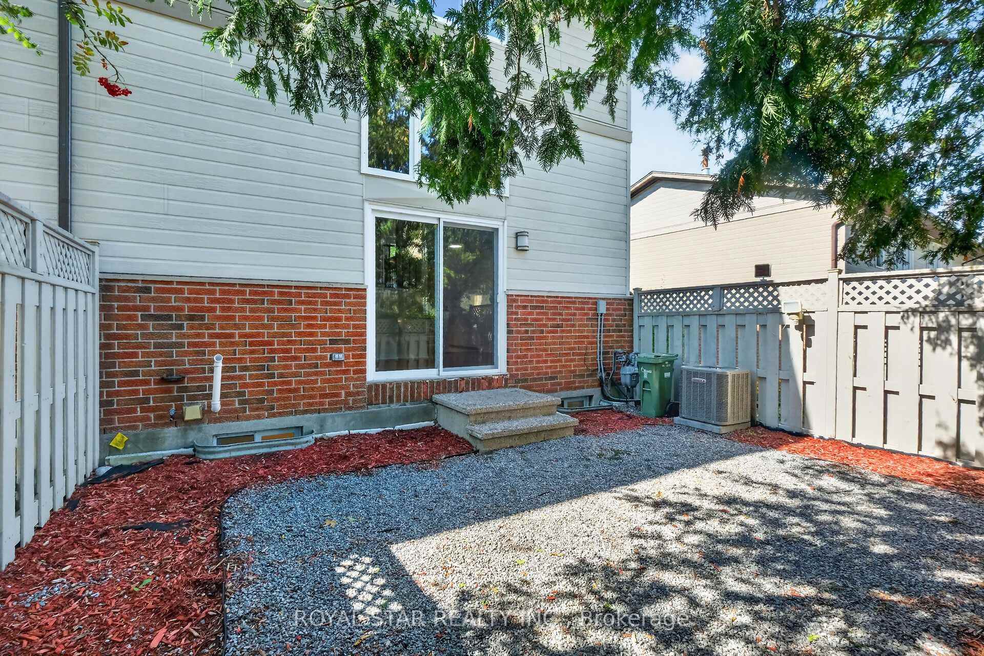 Photo 45 of Unit 207, 3205 Uplands Drive, Ottawa, Hunt Club Woods — HOMEH