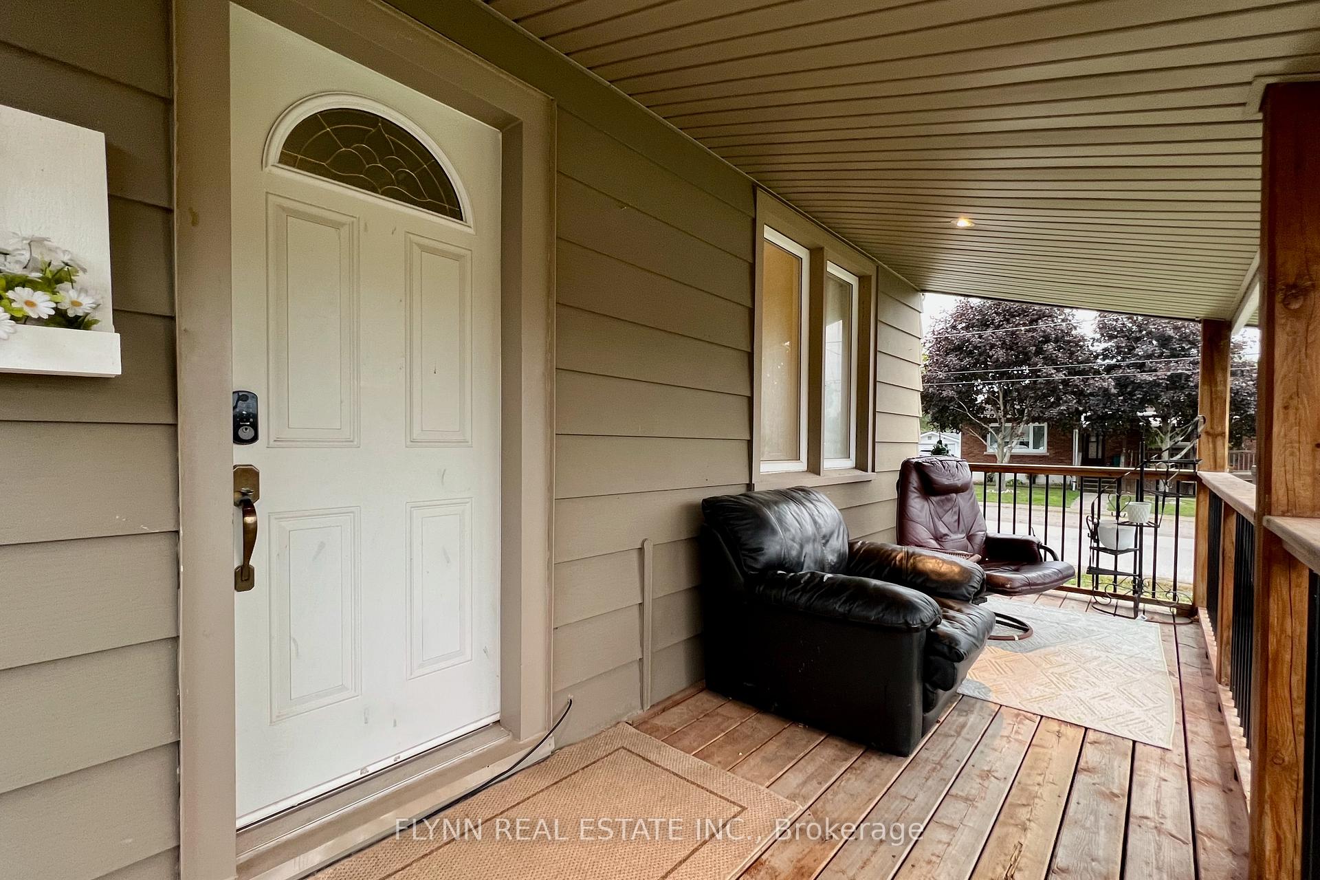 Photo 5 of 438 Bell Street, Port Colborne, Killaly East — HOMEH