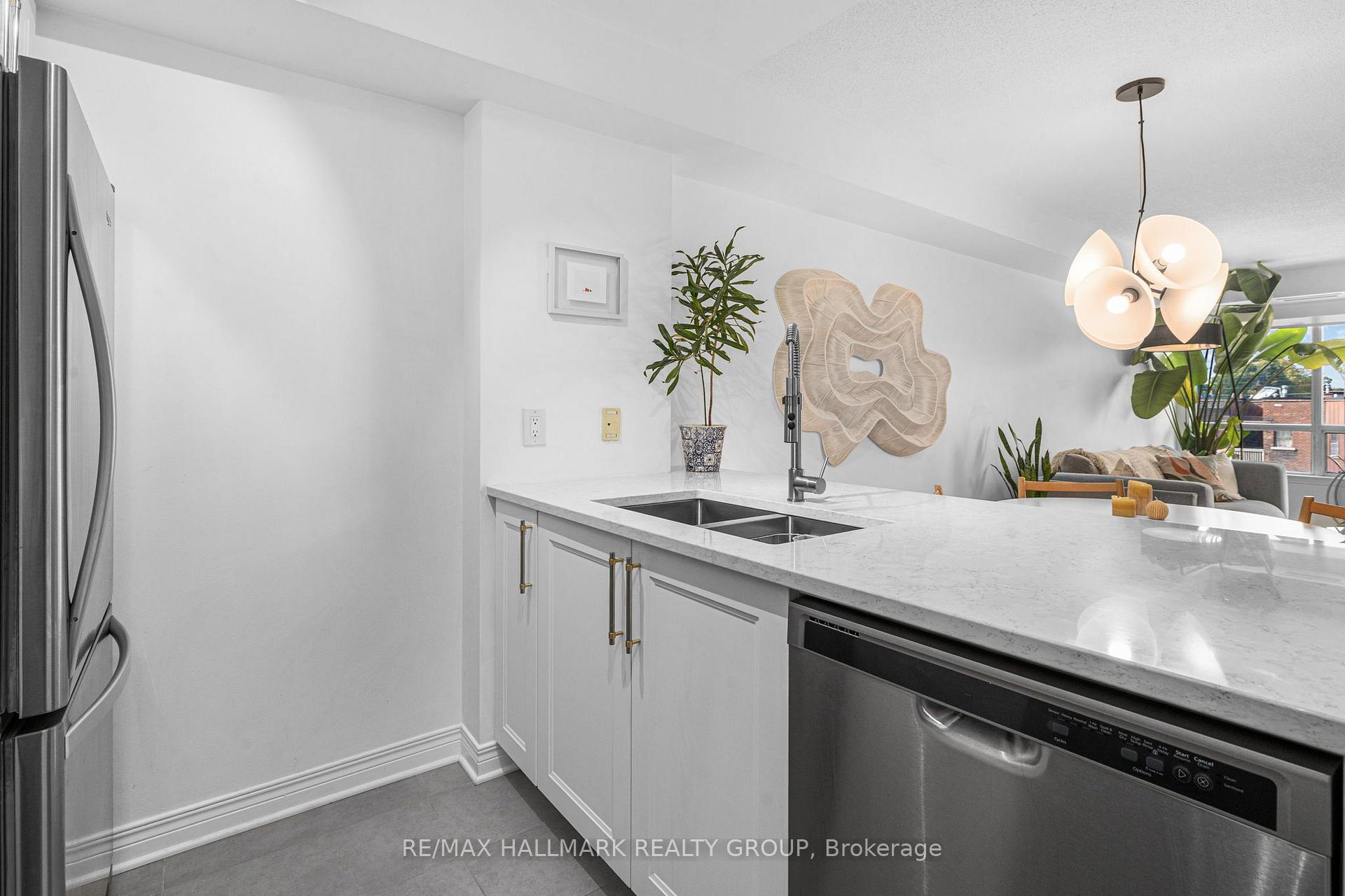 Photo 5 of Unit 511, 429 Somerset Street W, Ottawa, Ottawa Centre — HOMEH