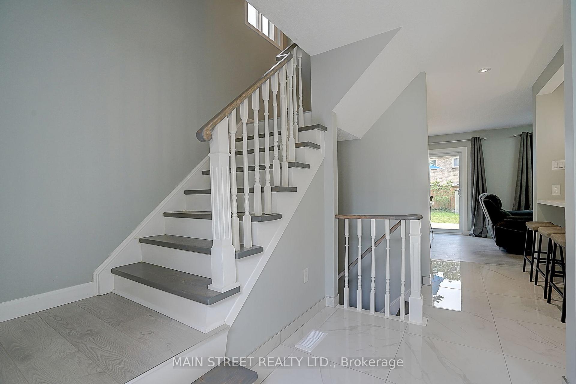 Photo 5 of 59 Stockbridge Crescent, Ajax, Central West — HOMEH