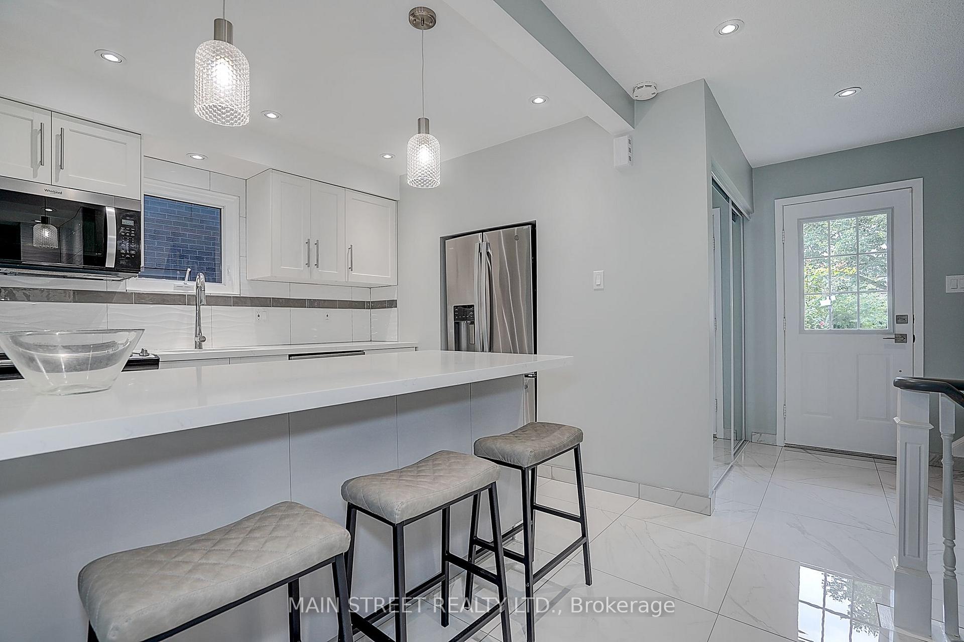 Photo 7 of 59 Stockbridge Crescent, Ajax, Central West — HOMEH