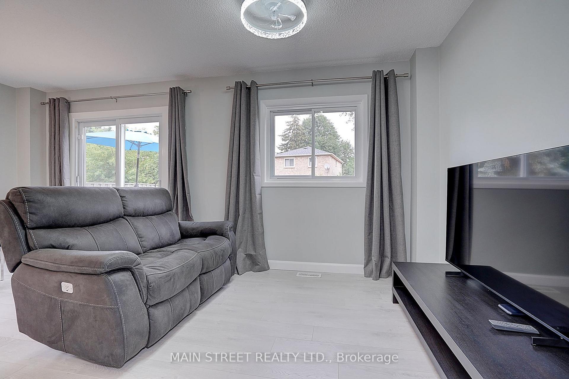 Photo 22 of 59 Stockbridge Crescent, Ajax, Central West — HOMEH