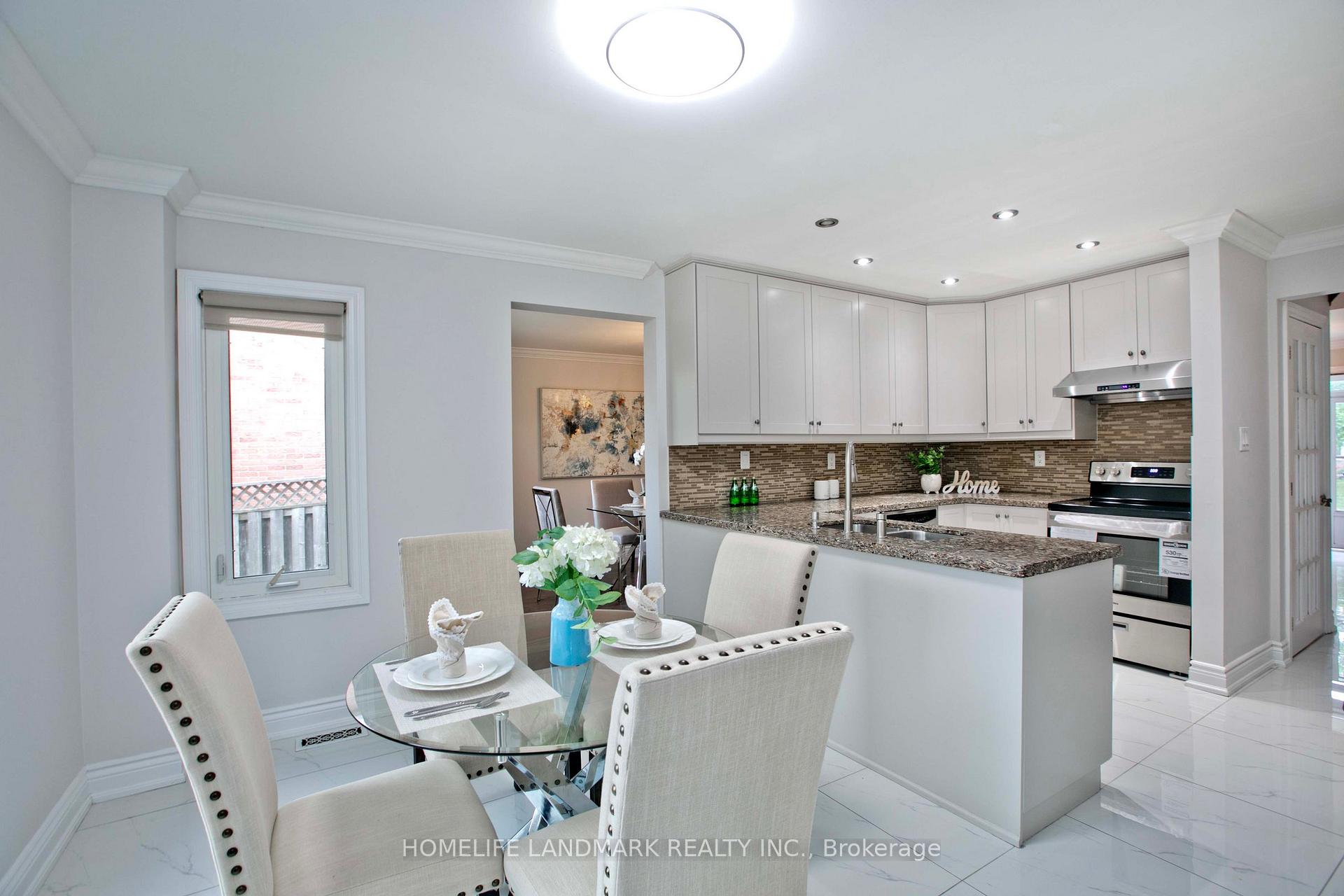 Photo 10 of 134 Cooperage Crescent, Richmond Hill, Westbrook — HOMEH
