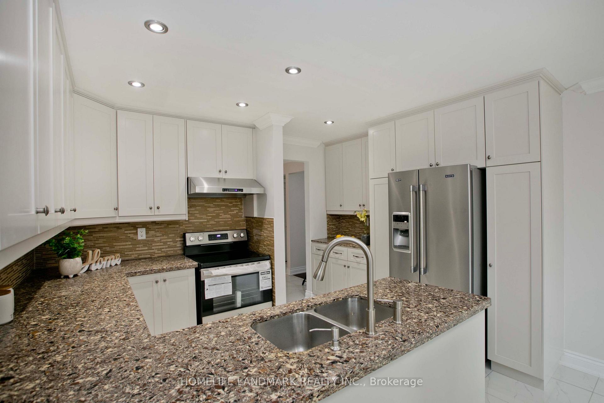 Photo 14 of 134 Cooperage Crescent, Richmond Hill, Westbrook — HOMEH
